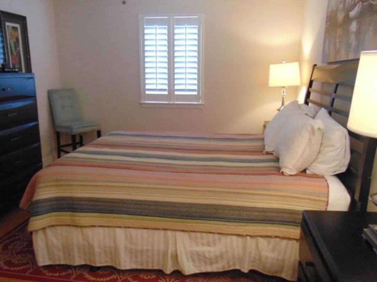 W2 Ocean Walk Resort Upstairs 2 Bed King And Two Twins Next To Back Pool St. Simons Island Экстерьер фото