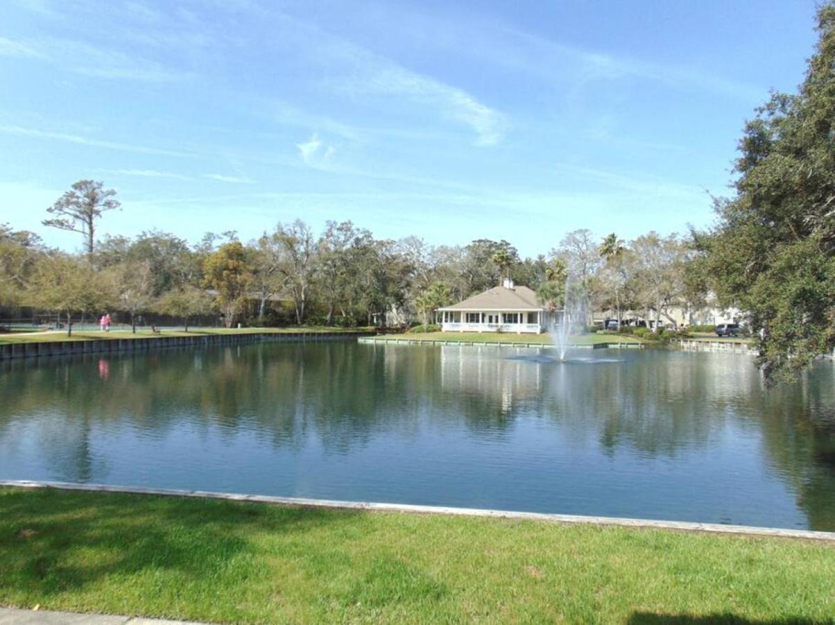 W2 Ocean Walk Resort Upstairs 2 Bed King And Two Twins Next To Back Pool St. Simons Island Экстерьер фото