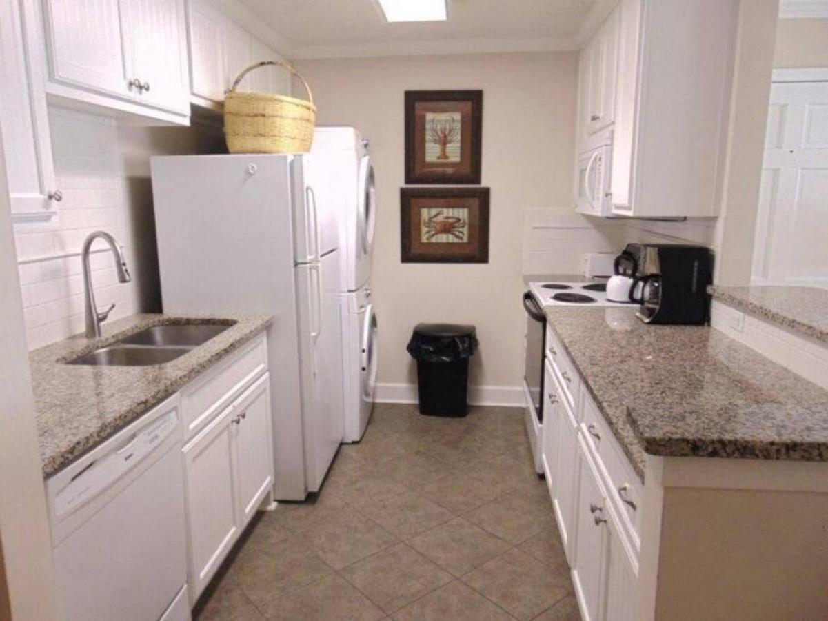 W2 Ocean Walk Resort Upstairs 2 Bed King And Two Twins Next To Back Pool St. Simons Island Экстерьер фото